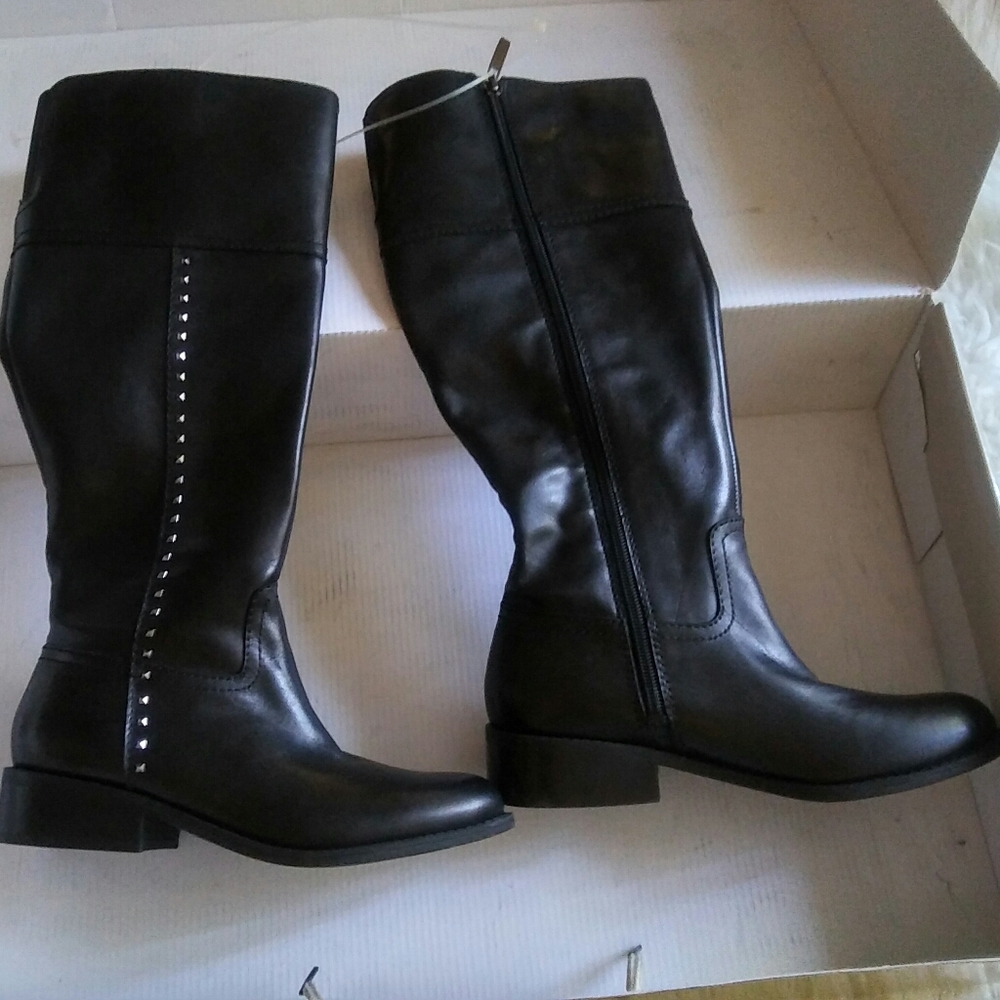 Marc Fisher Galaya Leather Studded Boot Size 6.5M - Picture 10 of 13